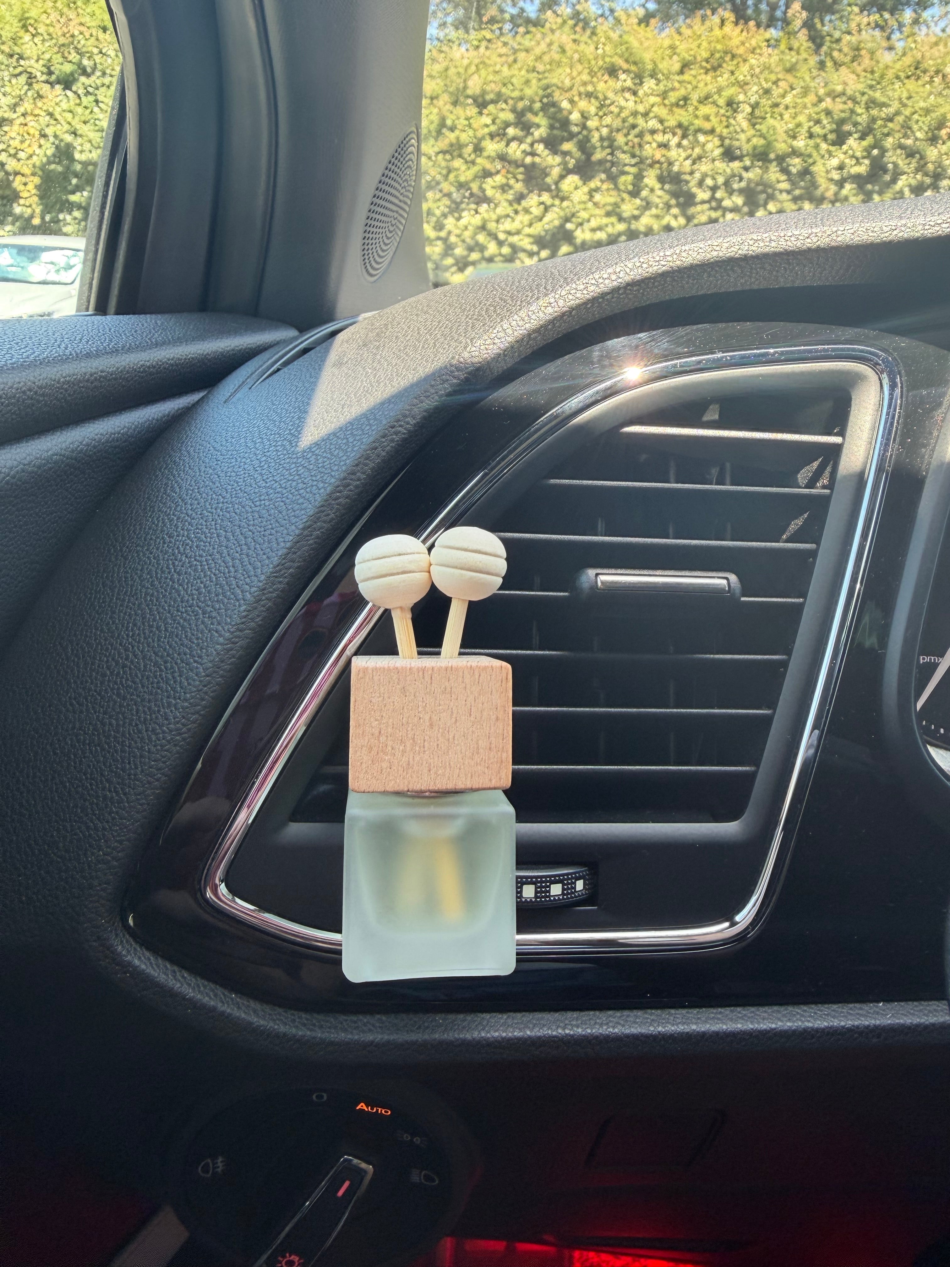 Diffuseur de parfum pour voiture 🚘 ✨